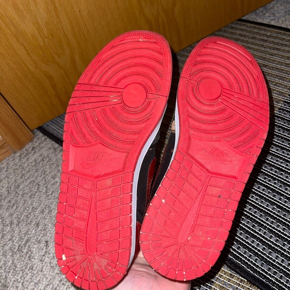 Jordan 1 Low OG “Chinese New Years” - Picture 5 of 6